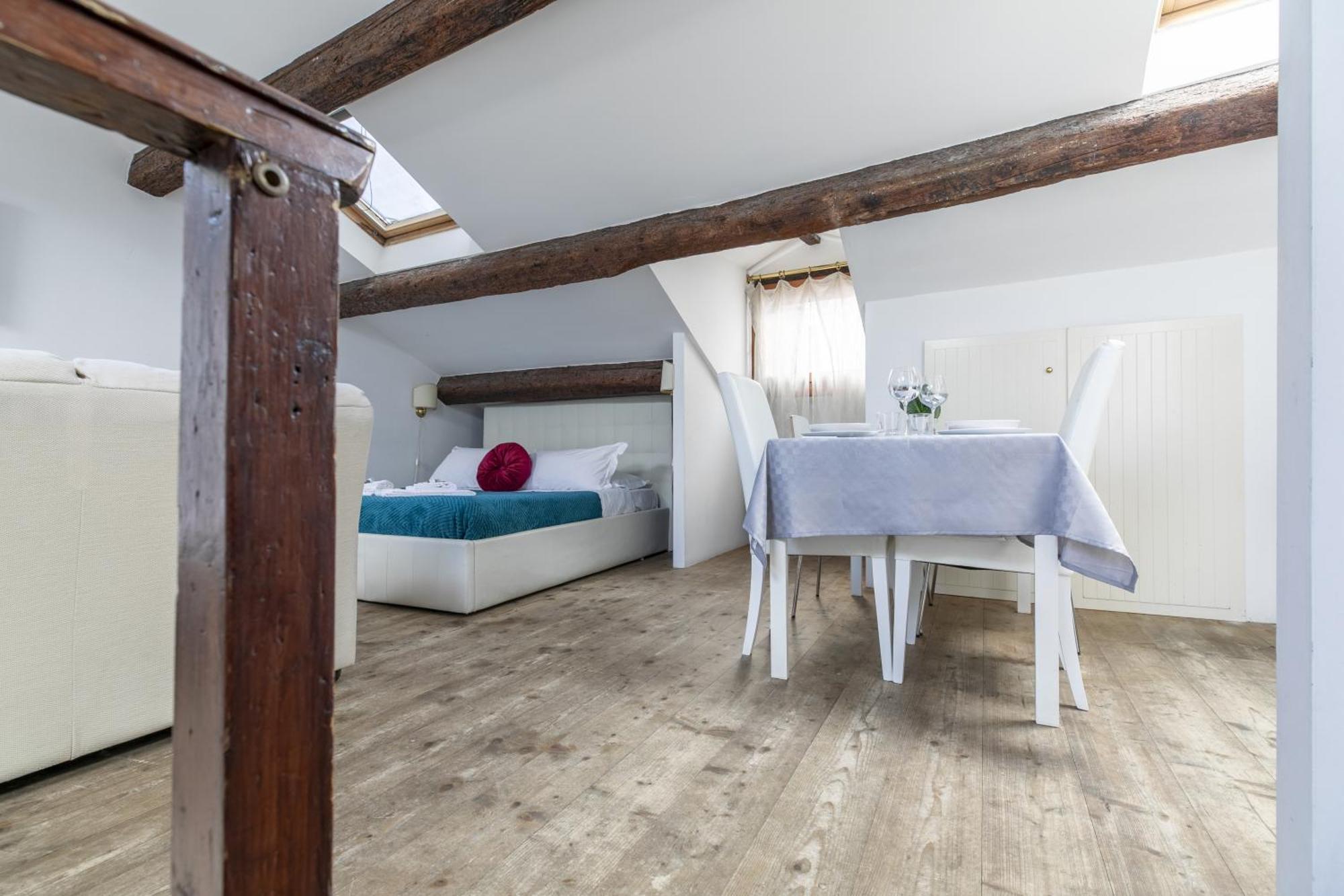 Nice Lovely Attic For 4 Person With Wifi - A/C 威尼斯 外观 照片
