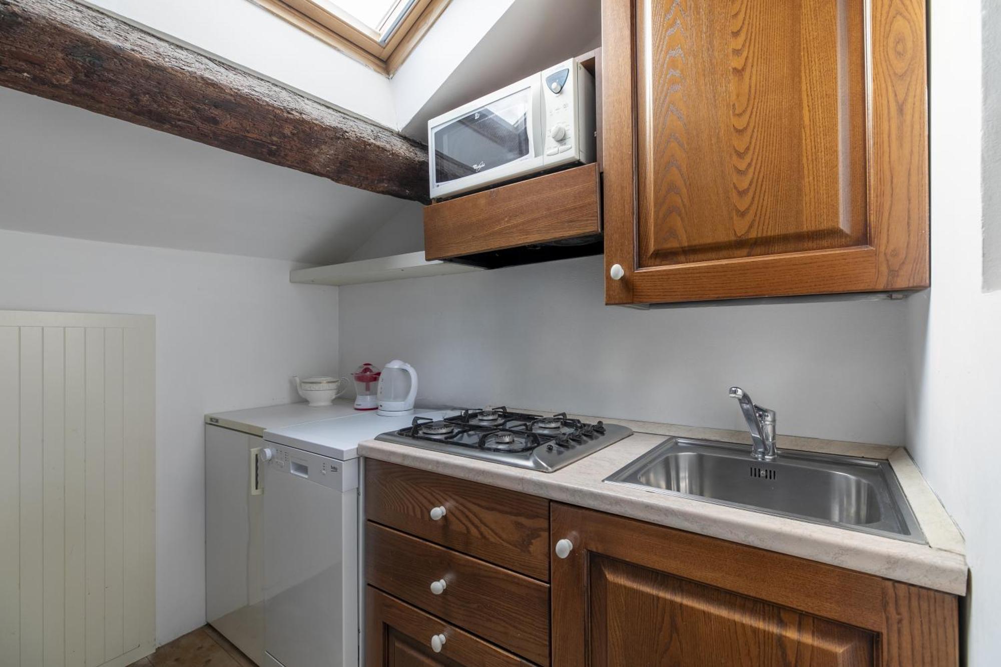 Nice Lovely Attic For 4 Person With Wifi - A/C 威尼斯 外观 照片
