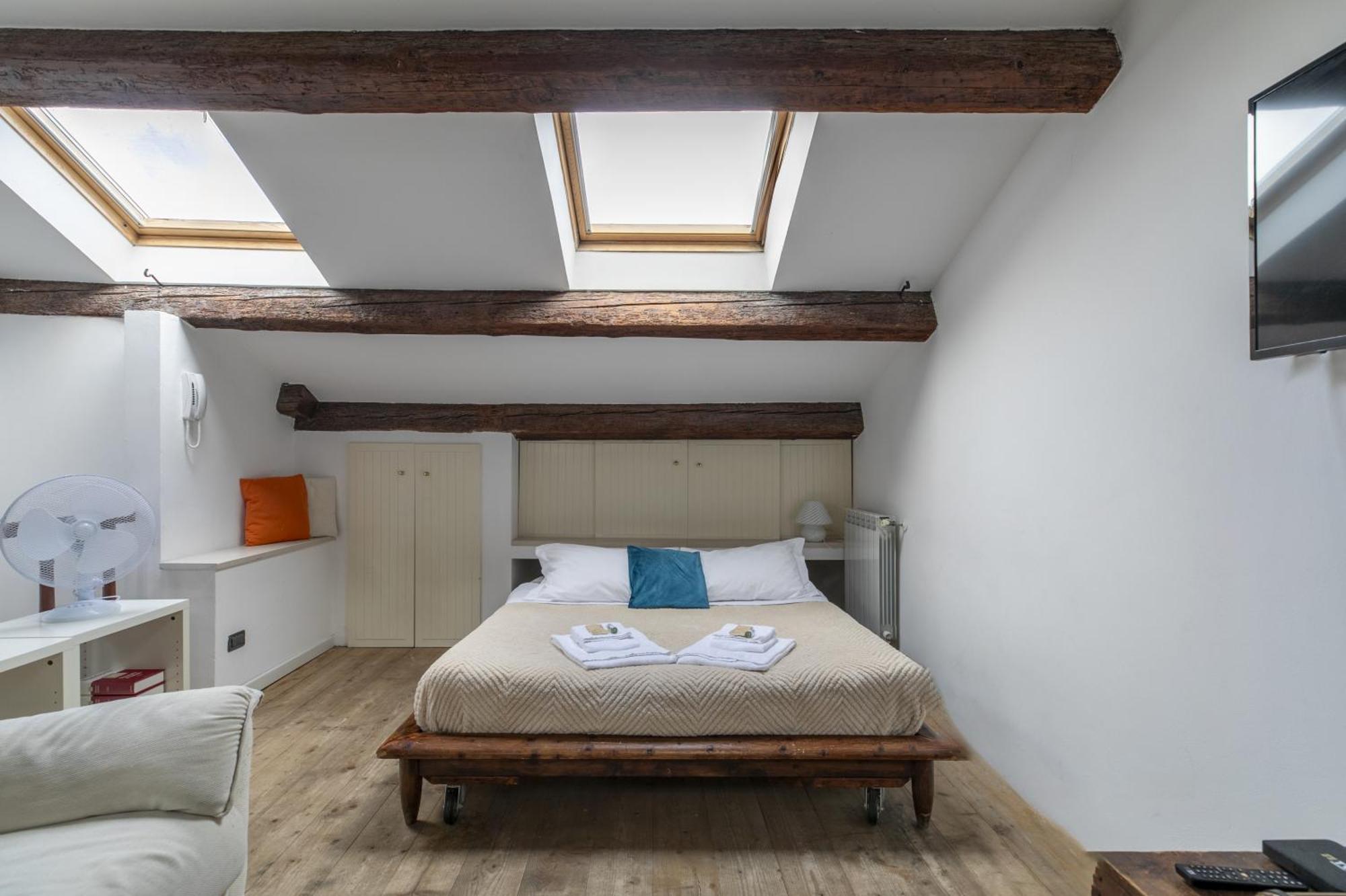 Nice Lovely Attic For 4 Person With Wifi - A/C 威尼斯 外观 照片