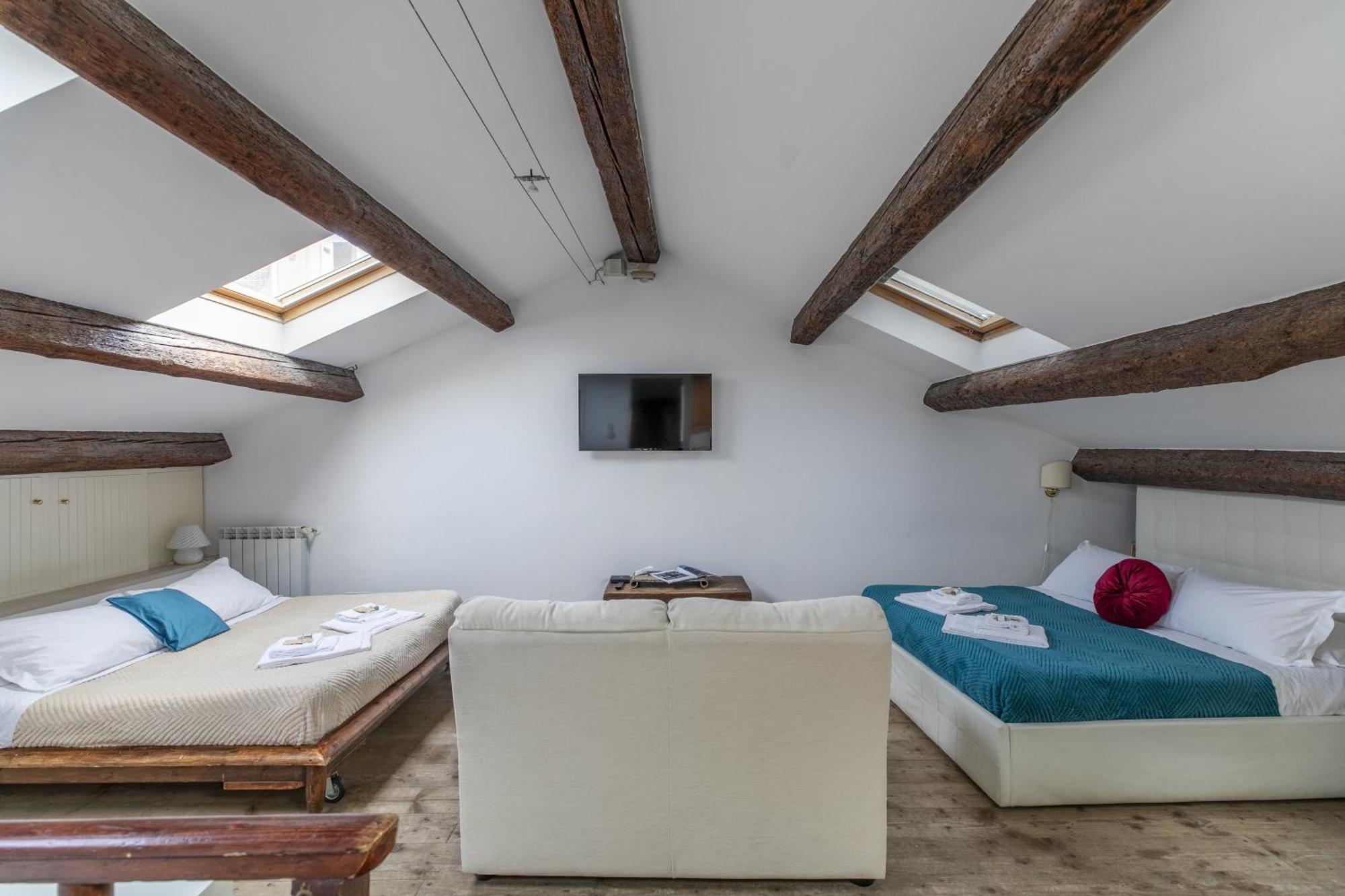 Nice Lovely Attic For 4 Person With Wifi - A/C 威尼斯 外观 照片